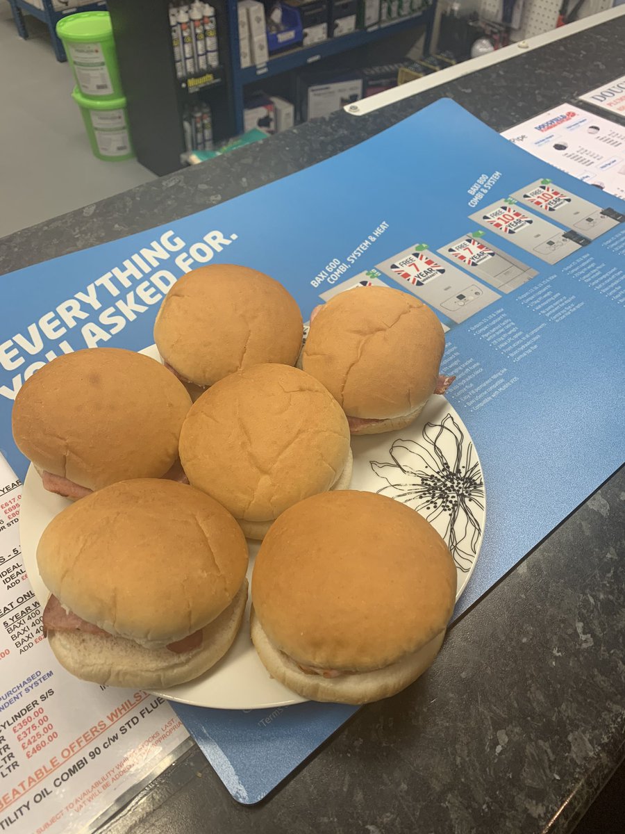 LG_DanDeakin's tweet photo. The bacon rolls are ready in #dougfields Cheltenham and the @baxiboilers #800 is on display as well as some amazing prices on the @MainHeating #ecocompact https://t.co/cgySA1KS2g