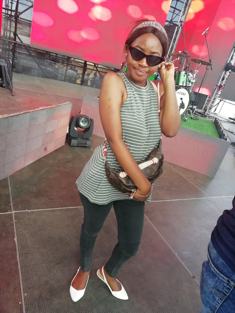 dabthree_events's tweet photo. Our #WCW today goes to the amazing songstress @TheyLoveMimie .If you've seen her perform before you'd agree with us that she's a powerhouse.
Check out her MUSIC VIDEO click https://t.co/h71RHP6gxQ
#supportlocal #pushlocal https://t.co/D7Yjpa92Ji