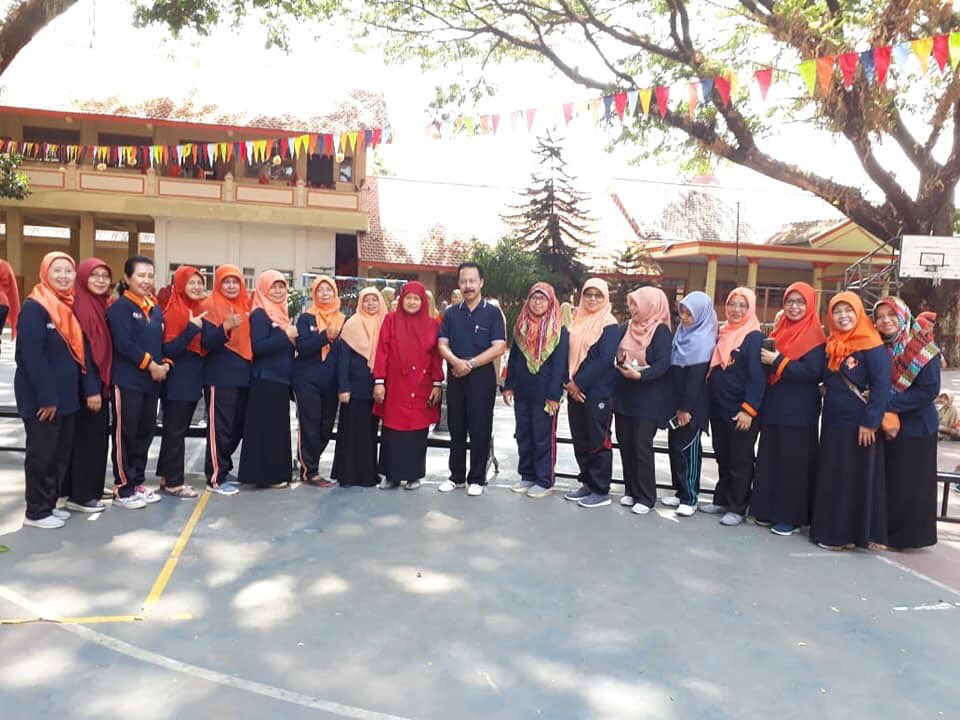 SmadaMagetan's tweet photo. Terimakasih buat Ibu dan Bapak Guru SMAN 2 Magetan https://t.co/sRWZS11Fra
