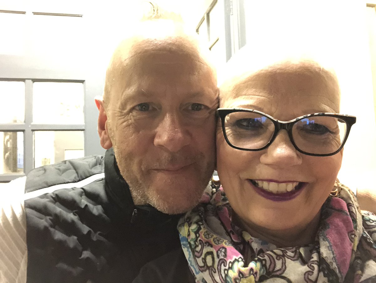 ChelleMel47's tweet photo. The always fantastic @Squeezeofficial you were just simply brilliant @demontforthall
It’s always a pleasure to meet you ❤️@glenntilbrook @chrisdifford #simonhanson @MAXTEMPO #Squeeze
Thank you for such great songs.
#MumboJumbo my husband loved it. 😁
Until the next time ❤️ https://t.co/G0slh50Vzp