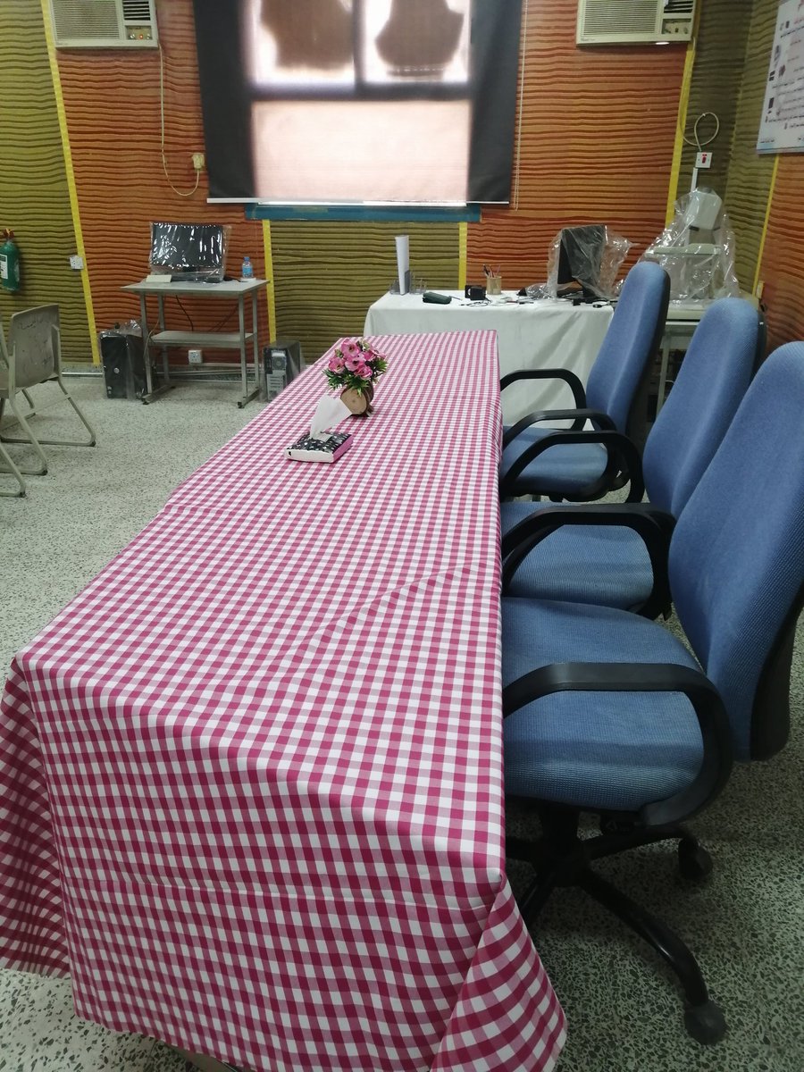 karfah_schools's tweet photo. استضافت متوسطة وثانوية الخرفه يوم الثلاثاء الموافق1441/2/23
في المرحله الثانيه لمسابقة القصه وفن الالقاء والتلخيص وتم حضور الاستاذه نوال المطلق والأستاذه مسهيه العمار للمشاركه في التحكيم بالإضافة إلى الاستاذه رفيف عضو في التحكيم  مع حضور الطالبات المشاركات
وقائدة المدرسه والوكيله https://t.co/NPeYtD7z16