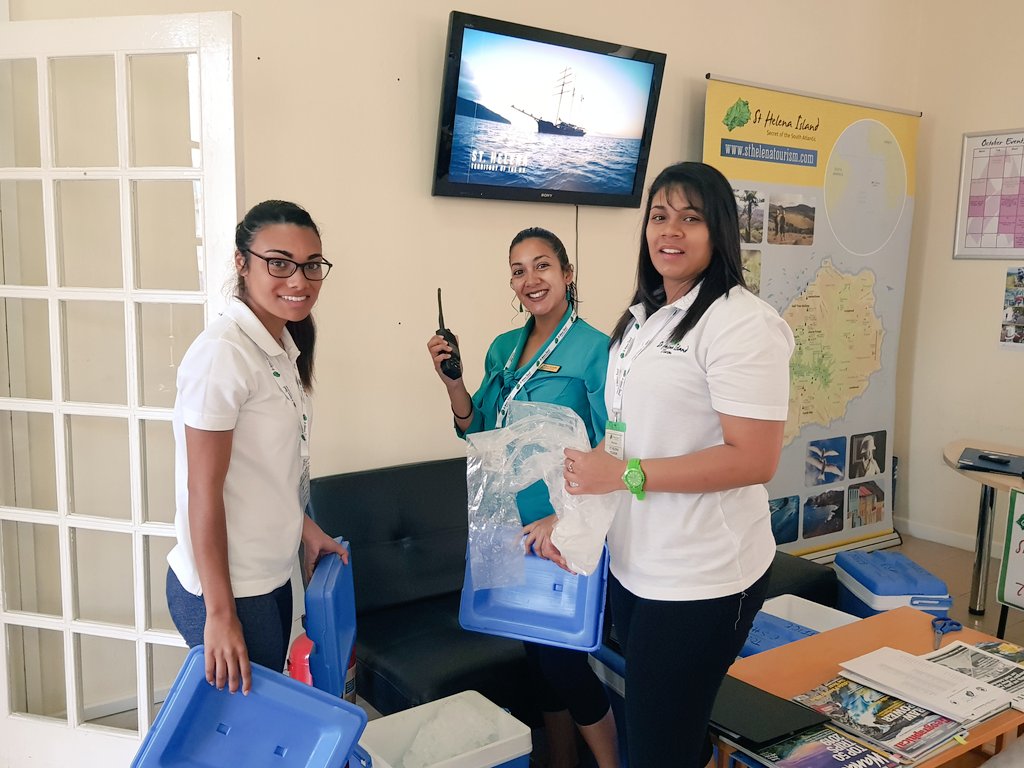 sthelenatourism's tweet photo. The early birds are out in force with the arrival MV Boudiccia this morning. https://t.co/hkySewTwMy
#MVBoudicca #CruiseStHelena #VisitStHelena #StHelena https://t.co/aCLbVU6UUT