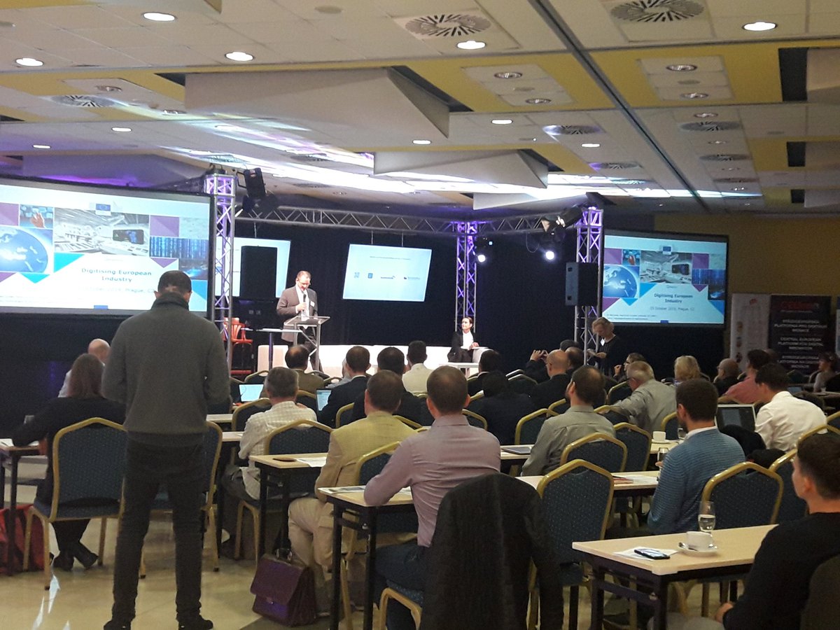 een_cz's tweet photo. Right now at SBF Max Lemke - Head of Unit for #technologies and systems for #digitisingindustry having a opening speech about opportunities in digital technologies.
#SingleMarket https://t.co/wti5A4Ewhn