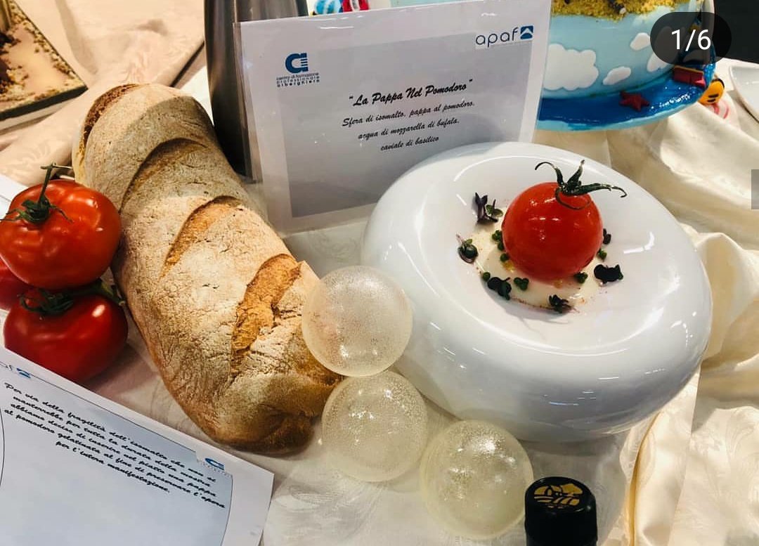 AliceSala10's tweet photo. #memories #ristorexpo2018 #cookingpassion #RevolutionNow https://t.co/cRvwoKuLWs