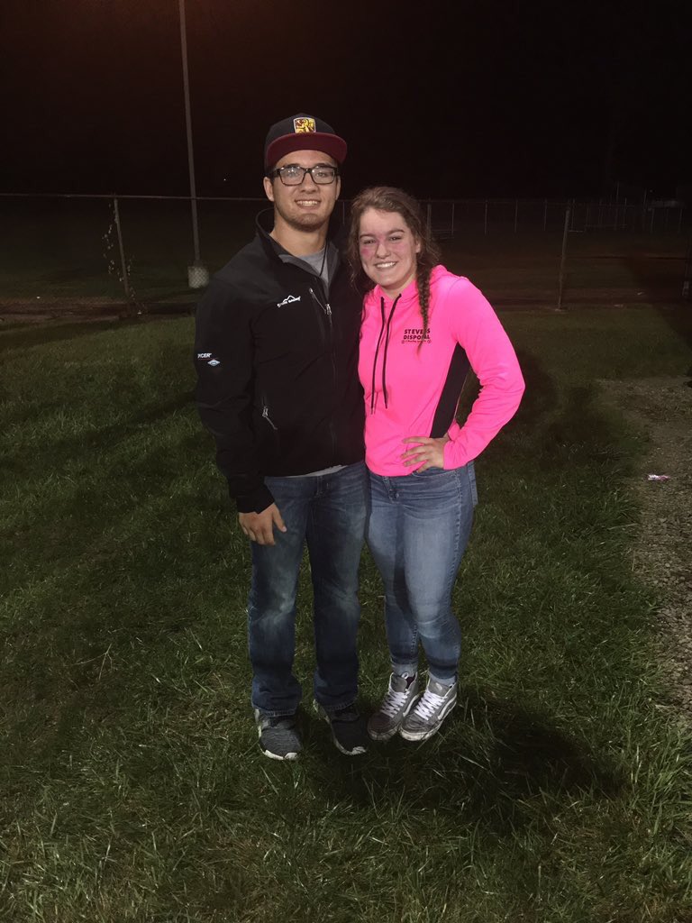 katreynolds20's tweet photo. happy birthday @KyleKahut_ !!! thanks for being a great friend these past years! i hope you had an amazing day!!! 🎉🎉💓💓 https://t.co/t8Kbe0Ik4d