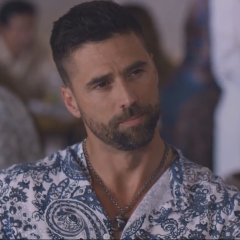 ESDLC7's tweet photo. Amado está en terrenos peligrosos. ¿Saldrá con vida? #ESDLC7 🤠 Recuerda que te esperamos mañana 10/9c por Telemundo. @MatiNovoaB https://t.co/IE7CnqWtuD