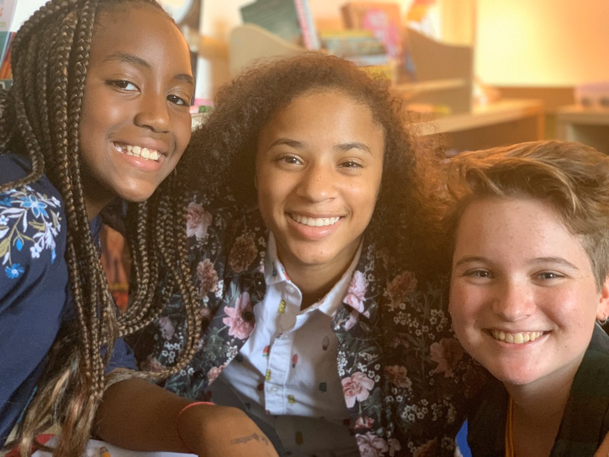 BullisSchool's tweet photo. Lower School students met their Senior buddies for the first time. It was clear the youngest bulldogs knew they were in good company. Lower and Upper School Buddies’ giant smiles brightened a grey day. #CaringChallengingCommunity #Bullis2020 #teambullis https://t.co/OKYYKE7xbv