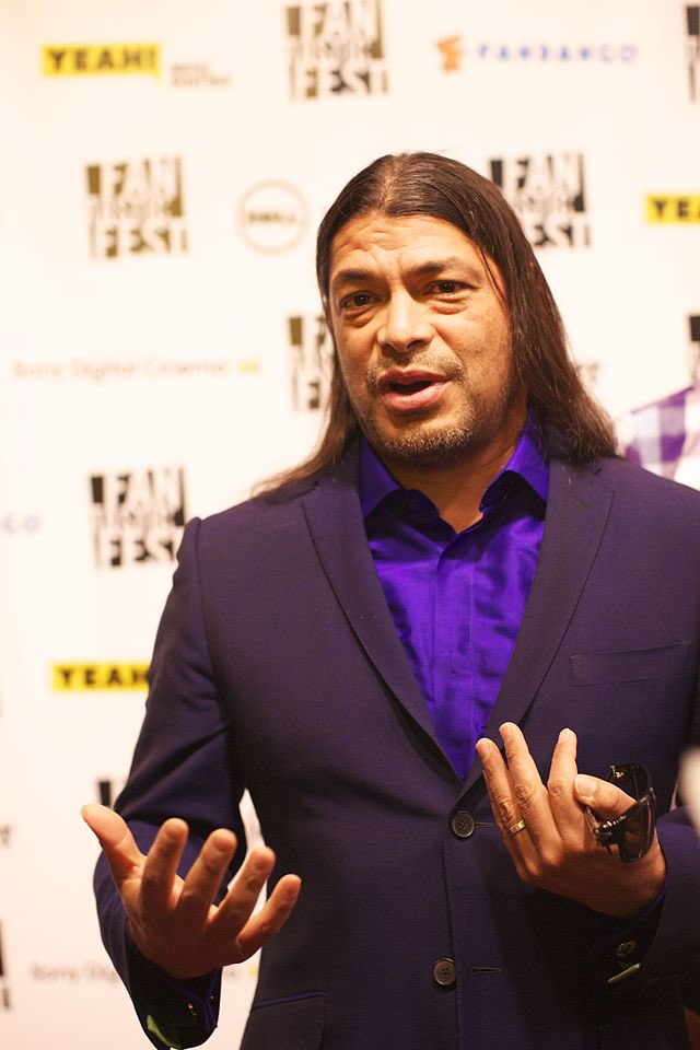 Happy Birthday Robert Trujillo
10 23                                                 