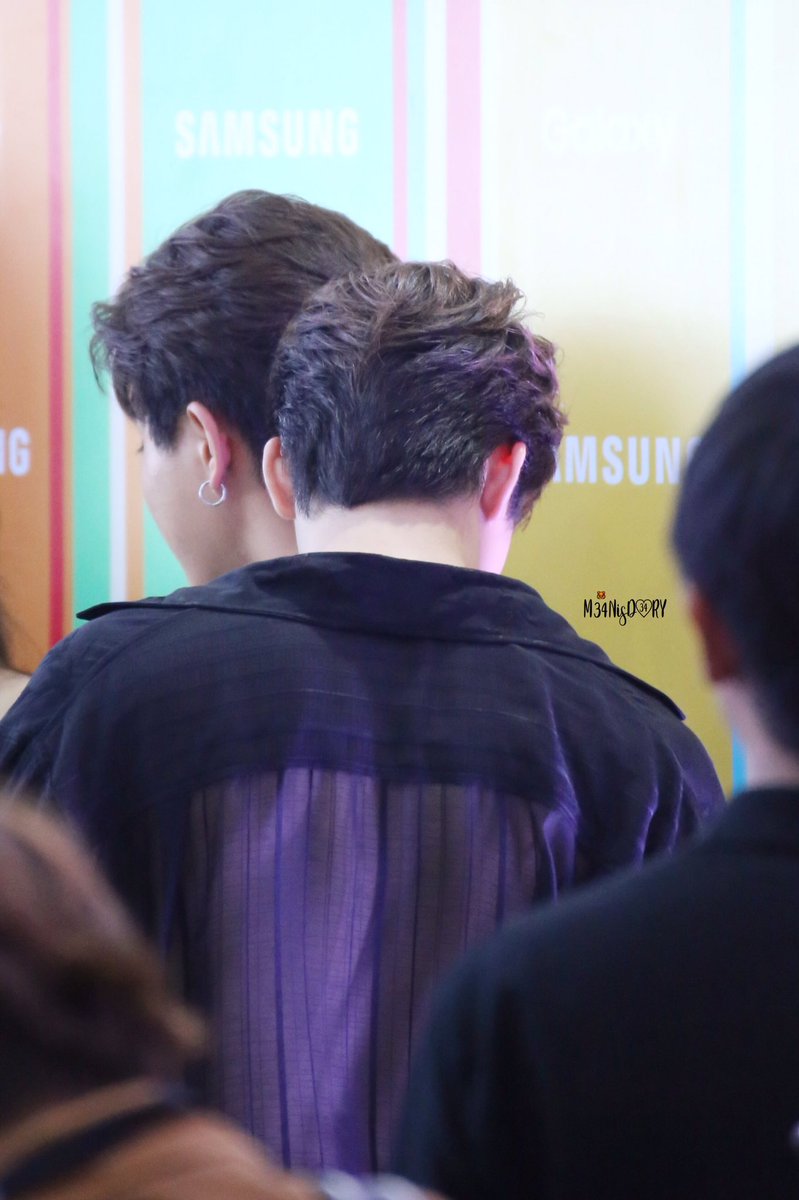 DearyDearyy's tweet photo. อุ้ยยย😳แดดดี้เซ็กซี่ไปกะเสื้อซีทรู
#2kiss #น้อนเจื๋อของพิ่มีน 🐻🐯
📸191022 - Siam Discovery 

@m34nismind 
@perthppe 
#MeanPhiravich 
#รอยยิ้มของชูครีม 
#GalaxyCreatorxMeanPerth https://t.co/ADxrvahyMp