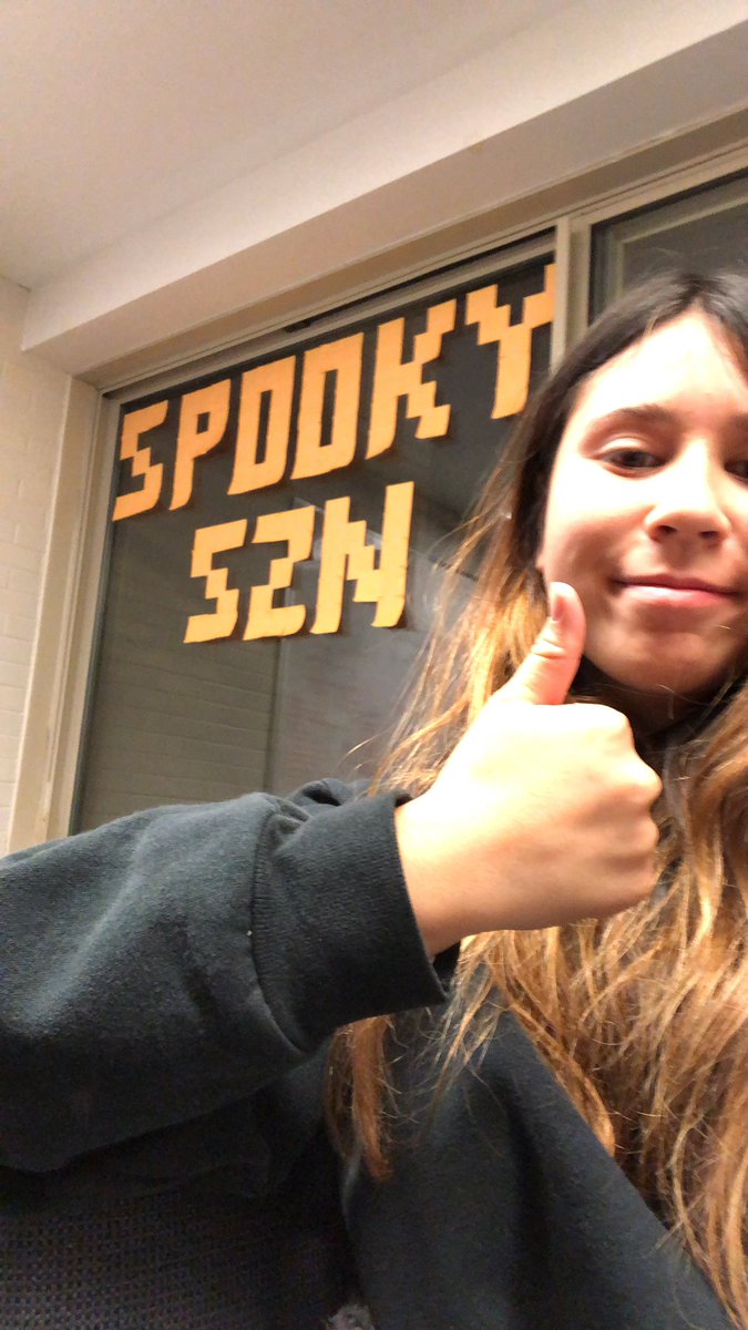 SaraLing20's tweet photo. back at the dorms 👍🏼 https://t.co/itd9s7PyS5