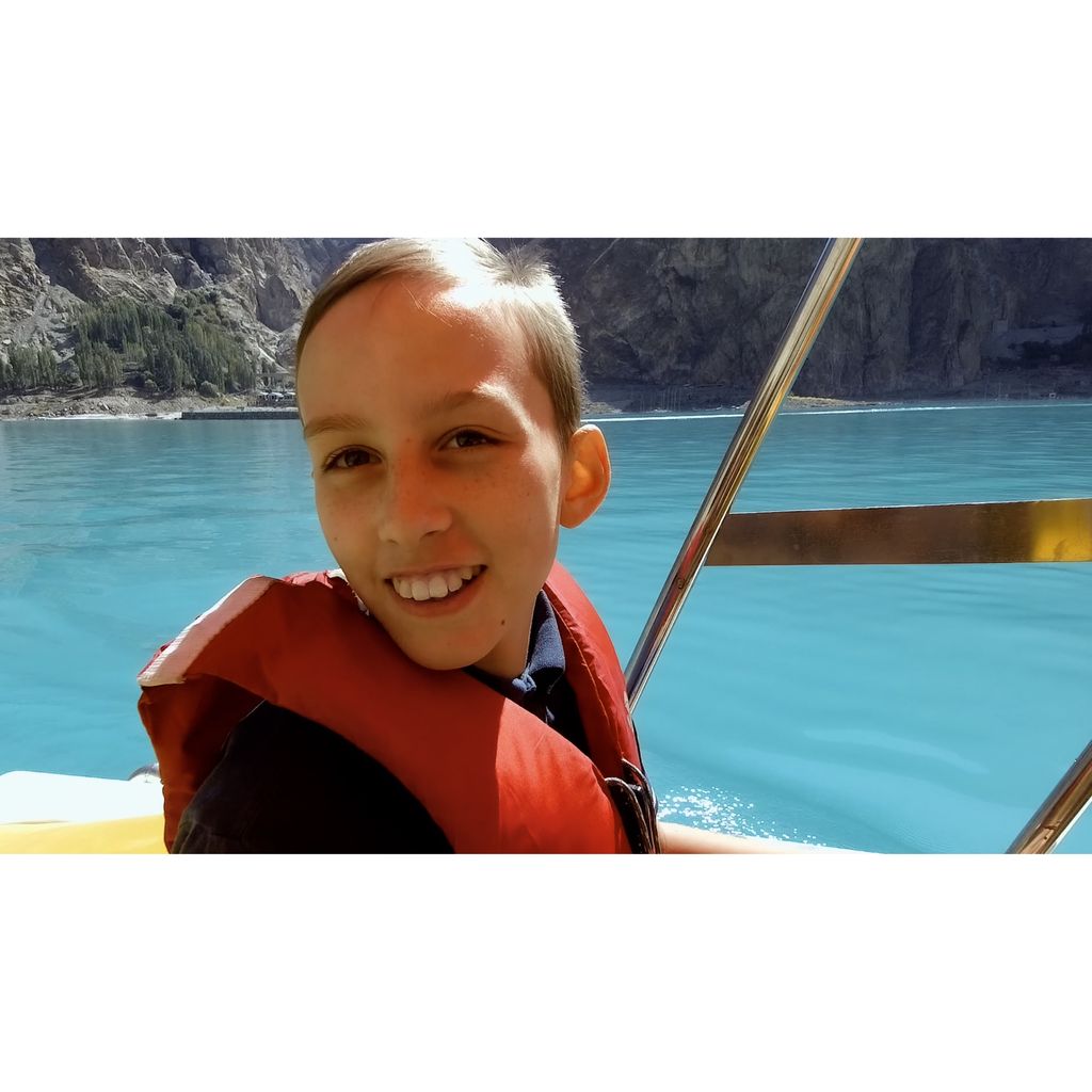 Ha Cha La!
Have you been to this lake? Paint companies should make this color and should call it #Attabad. 

Attabad Lake, #Hunza Valley, #Pakistan. Video release tonight.

#wherethejones #travel #adventure