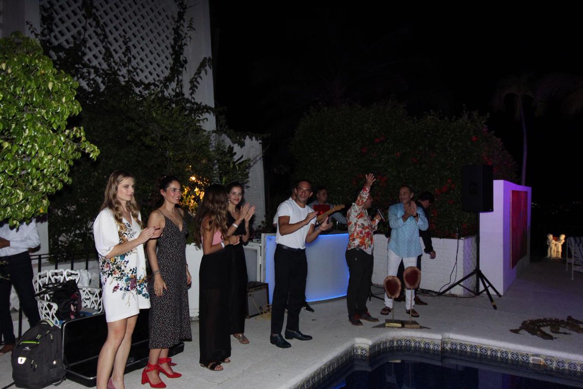 lucyguillenRP's tweet image. Cocktail post premier "Welcome to Acapulco"

No se pueden perder esta película 📽

@LA_SERRADILLA @annalayevska
@Adela_Roman @Sectur_Guerrero @Sectur_Acapulco

#Acapulco #ElPaquete #WelcomeToAcapulco