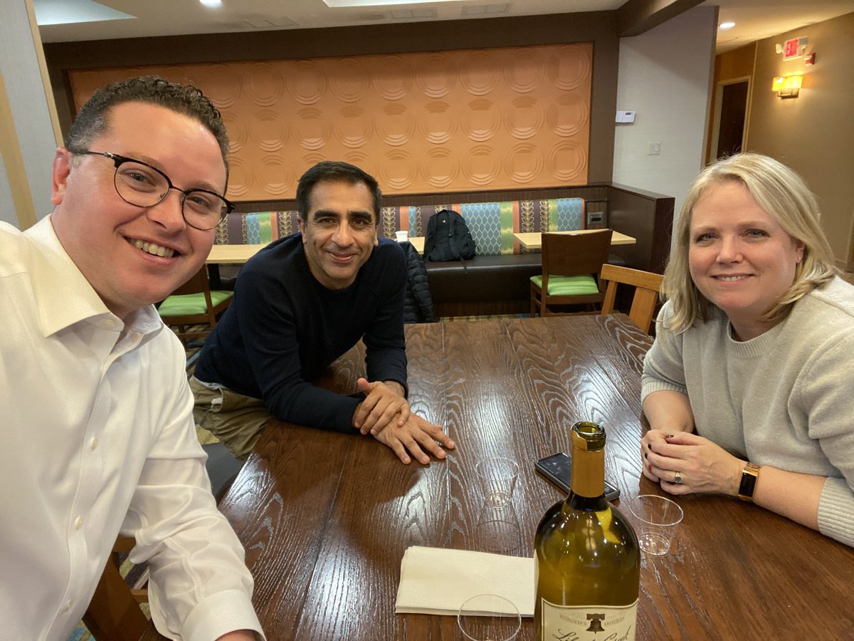 GaryGoosman's tweet photo. Great night drinking and talking about our favorite properties with @MarriottBonvoy elites at the @FairfieldHotels in Bridgewater NJ @ashleybartels #Ziashouldhaveatwitter! https://t.co/uxakmtjurC