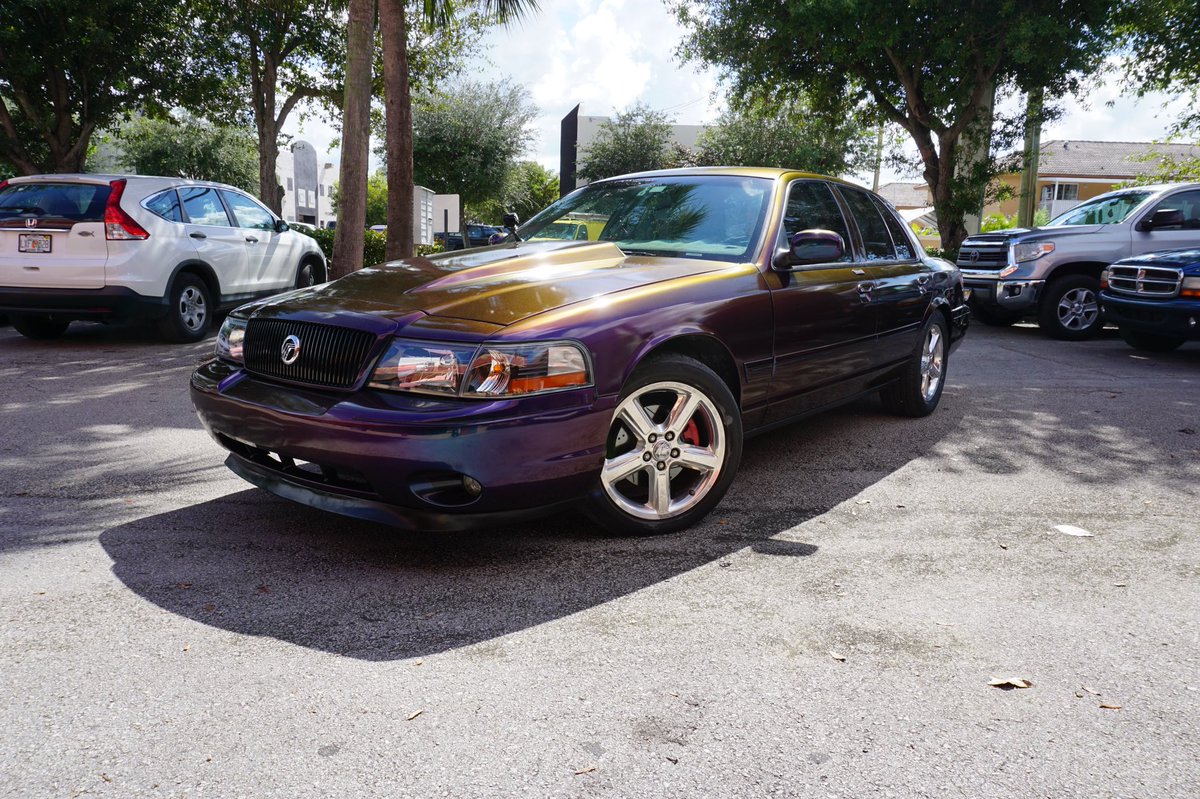PrintersCove's tweet photo. Fear the PURPLE PEOPLE EATER!
2003 Mercury Marauder
3M Flip Deep Space 🚀 🔥
#3m #3m1080 #wraps #carwraps #mattewraps #glosswrap #vinyl https://t.co/q3nthUG7Fr