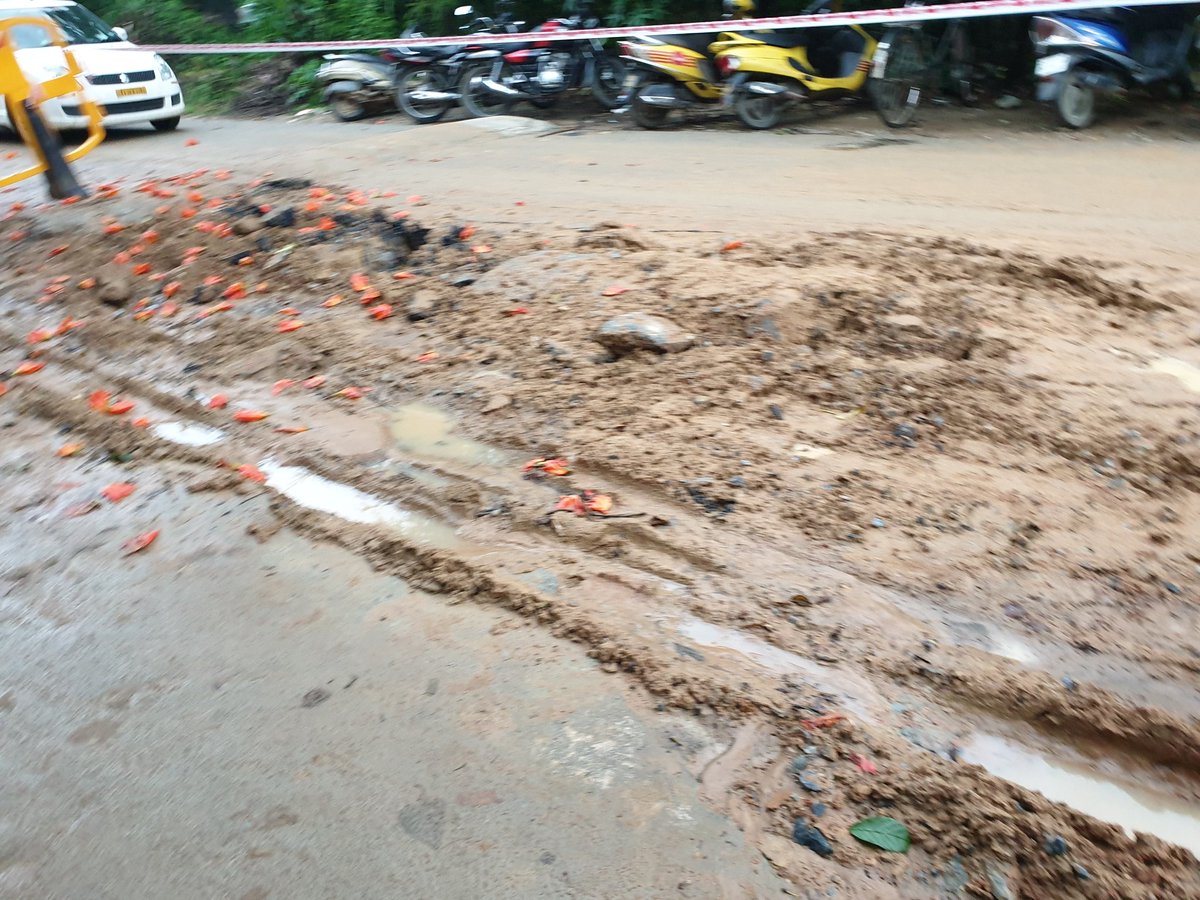 rajmalhotrasid's tweet image. Shubh enclave suffering since last 1 year.
