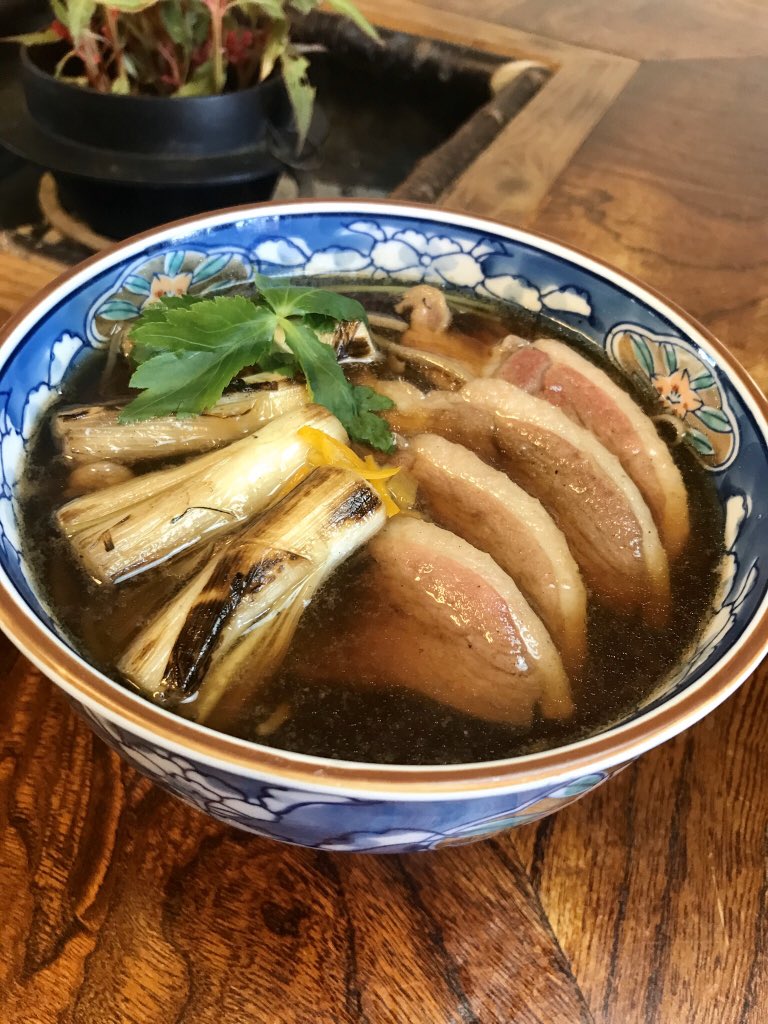 saichanman0523's tweet photo. 栃尾へ行った際には六四篭の「かも南蛮そば」がいいかもね。 https://t.co/06rYOWSaHN