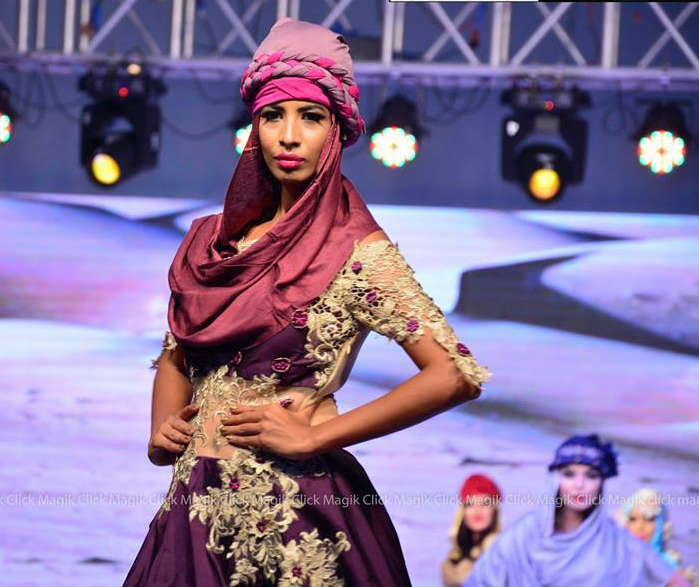 aidacouture02's tweet photo. Just find what works for you,
What style suits you best,
And be confident enough to rock it
#veilcollection #swatijain #fashionicon #bollywood #designer #aidacouture #asmagulzar #fashiondesigner #fashionstyle #whatiwore #lookoftheday #trend #instastyle #fashiongram #fashionaddict https://t.co/xV2VqwffB7
