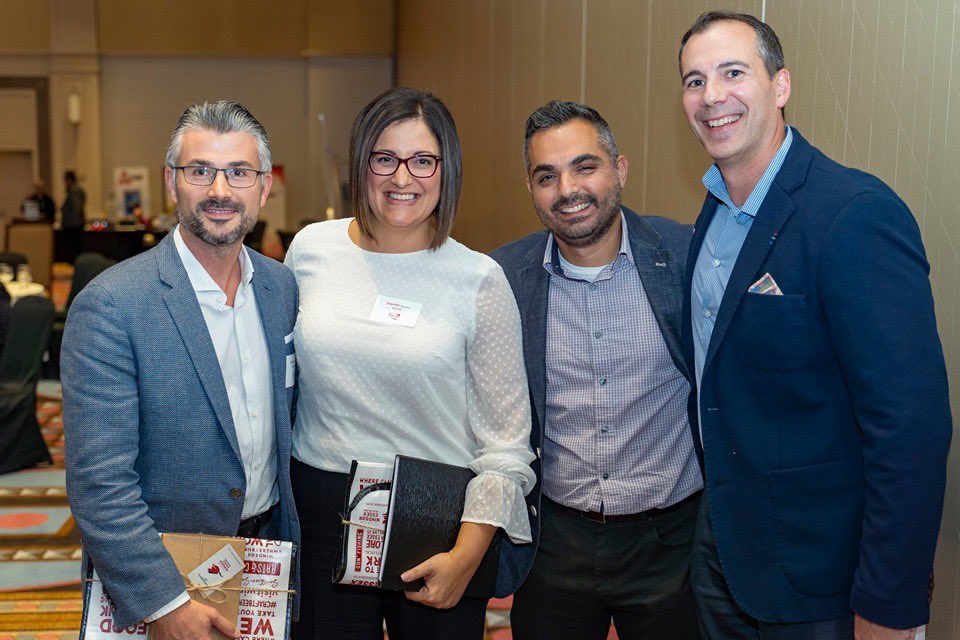 WEtechAlliance's tweet photo. Thank you to our #TechEnabledYQG Tech Trends panellists for sharing their insight tonight with local small businesses.
1️⃣ @Ali_I_Alaasm (AR/VR)
2️⃣ Splice Digital (AI / Chatbots)
3️⃣ @KELCOMJoanne (IoT)
Moderator: @chrisdasilva
#TechWeekYQG
📷: @snapdWindsor https://t.co/hwyog9CQYy