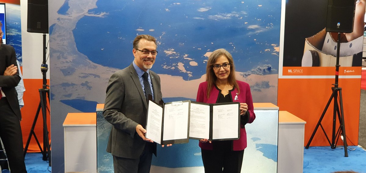 LunarZebro's tweet photo. Today, the Dutch #SpexOne instrument consortium welcomed #NASA at the #NLSpace booth at #iac2019 to celebrate the international collaboration on the PACE mission. We are very proud to be part of this exciting programme! https://t.co/a14COi7iEl