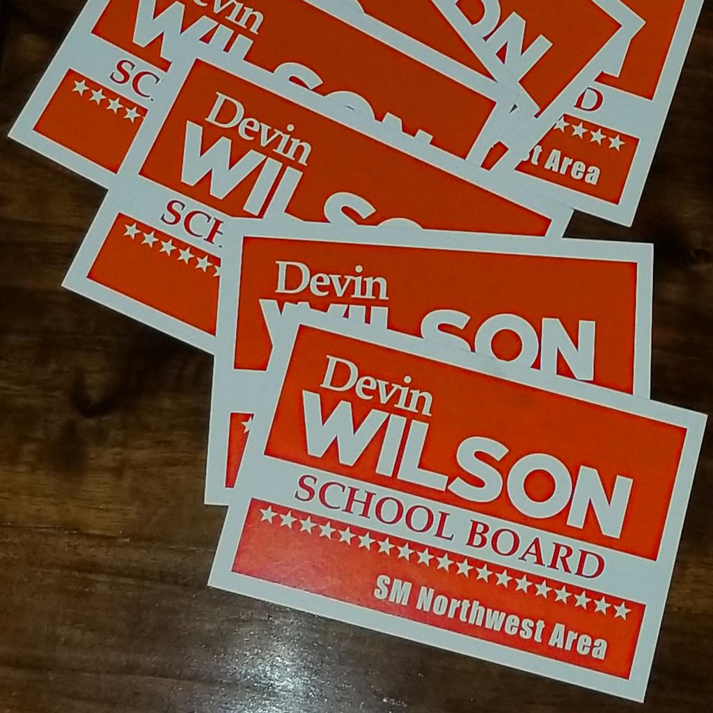 ksucats96's tweet photo. To sweeten the offer, each donor will receive a hand-written, autographed thank you note! #Vote4Brick #SMSD #ksed https://t.co/cLXj9PS3Tk
