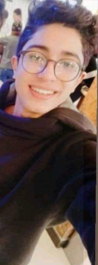 fafy199416's tweet photo. #القصاص_للشهيد_محمود_البنا
والله لقد بكى القلب عليك حزناً فما بالذي ولدتك !! اللهم يارب اربط ع قلبها برباط الصبر و الايمان و اعد لها حق ابنها و قرة عينيها #محمود_البنا 
#حق_البنا_مش_هيضيع 
#راجح_لازم_يموت 
#اعدام_راجح_والي_معاه 
#محمود_البنا_حقه_اعدام_راجح https://t.co/oIsun4aa5u