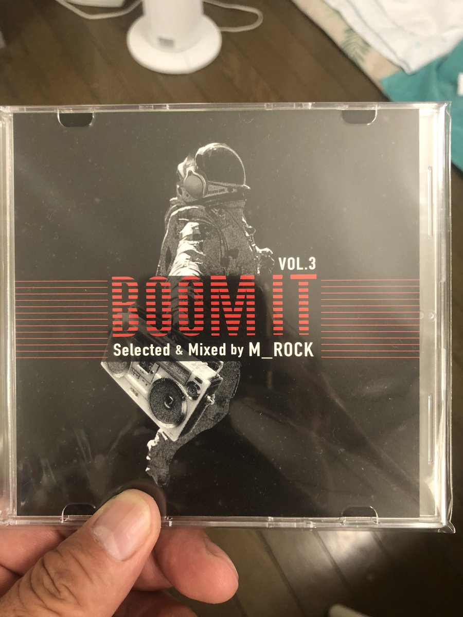 D3rDj's tweet photo. M_ROCKๅ
ใกใใใฎBRAND NEW MIXๅฑใใใ๐คฉโจ
90ๅนดไปฃๅฅฝใใขใณใฐใฉๅฅฝใใฏ็ตถๅฏพใซ่ฒทใในใ๐โจ
1ๆฒ็ฎใใใฎๆตใใซใใใใพใใ๏ผ็ฌ๏ผ
้ฆใฎใใกๆใกๆณจๆใงใใ๐โจ
#boonbap #undergroundhiphop #boomit #90s https://t.co/yVqAcStG4c