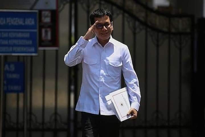 Selamat Komandan <a href="/wishnutama/">Wishnutama</a> atas dilantiknya sebagai Menteri Pariwisata RI.. semoga kedepan lebih baik.. #pelantikanmenteri #kabinetjokowi #kabinetindonesiamaju #wishnutama #nettv #netgoodelection #netizen #televisimasakini #journalistonduty #net