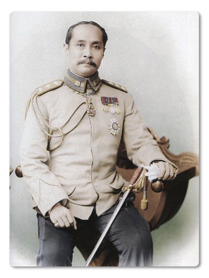 ap__ple3's tweet photo. ✨#พระปิยมหาราช✨พระบาทสมเด็จพระจุลจอมเกล้าเจ้าอยู่หัวร.5 พระองค์ทรงเป็นหนึ่งในอดีตชาติของ พระบาทสมเด็จพระปรเมนทรรามาธิบดีศรีสินทรมหาวชิราลงกรณ พระวชิรเกล้าเจ้าอยู่หัวร.10✨💛#รัชกาลที่5 คืออดีตชาติของ #รัชกาลที่10แห่งกรุงรัตนโกสินทร์ #ยุคทองแห่งสยาม #ชาววิไล #ประเทศไทย💛🇹🇭🙏🙏🙏 https://t.co/aCc9DD5pns