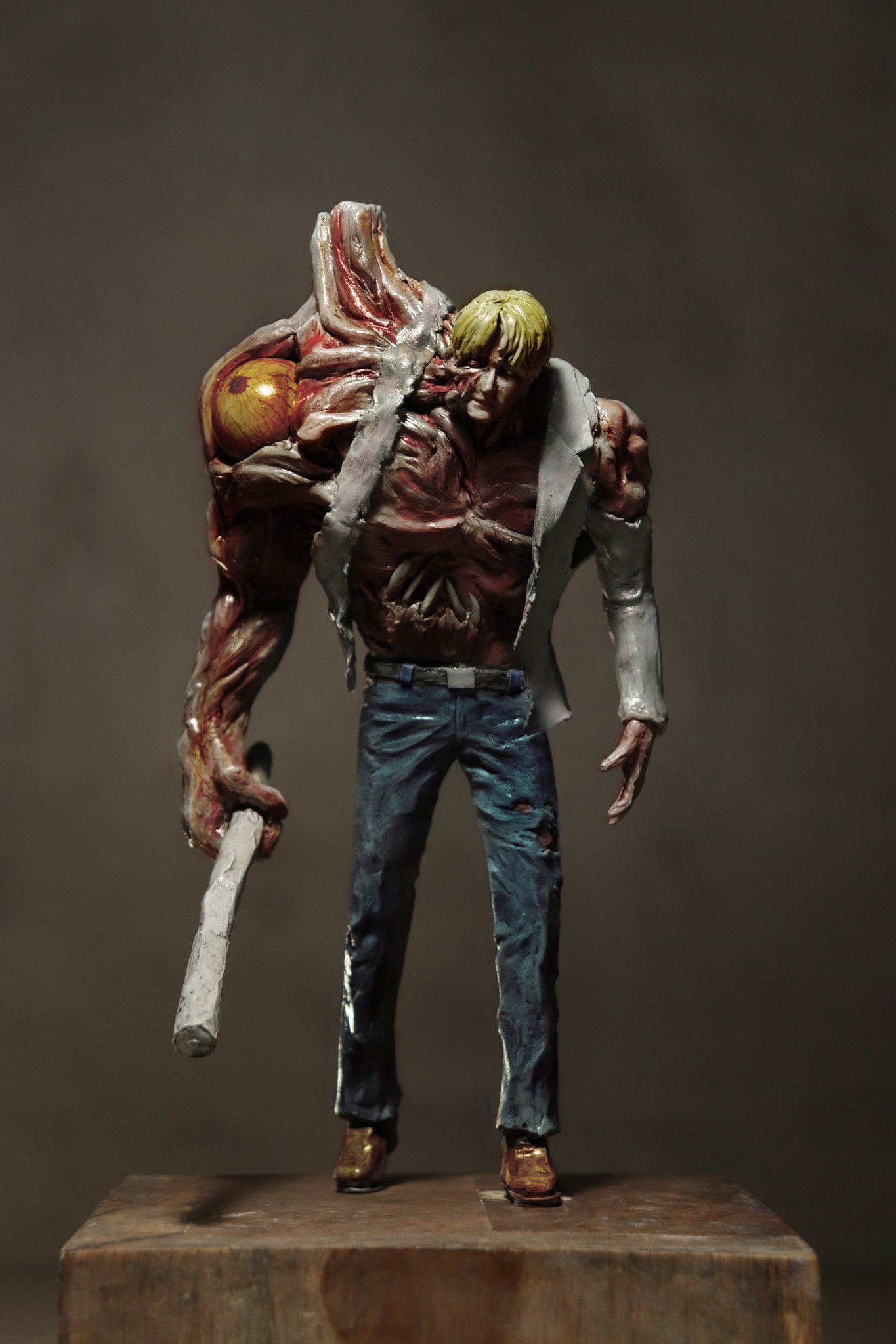 G第一形態 ウィリアムバーキン 1/12 高さ20cm バイオハザードRE2