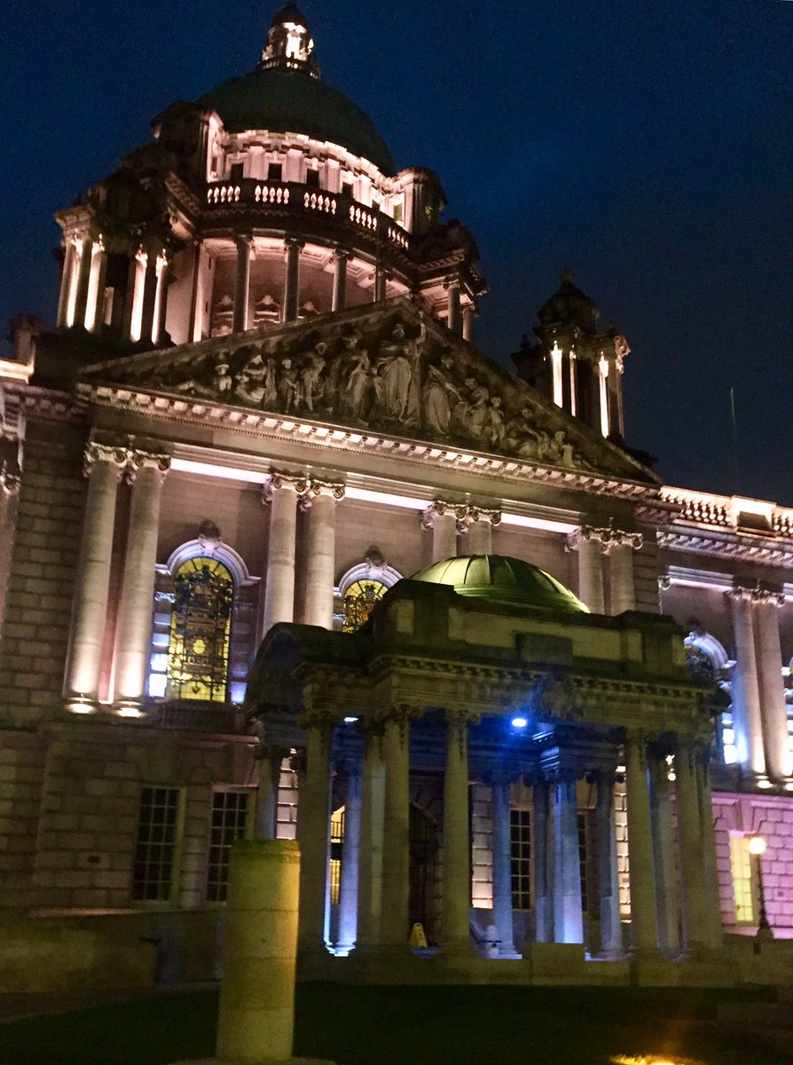 BrendaKingFI's tweet photo. #Belfast historic #Linenquarter evening scenes #Linenopolis 💚☘️ https://t.co/BO94Ta2KNf