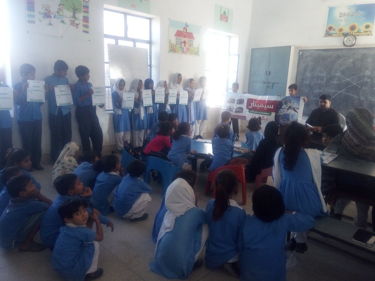 ZaheerBhu's tweet photo. Dengue seminar in govt girl p/s chauke khurd uc randheer https://t.co/EE0ta9xd6k
