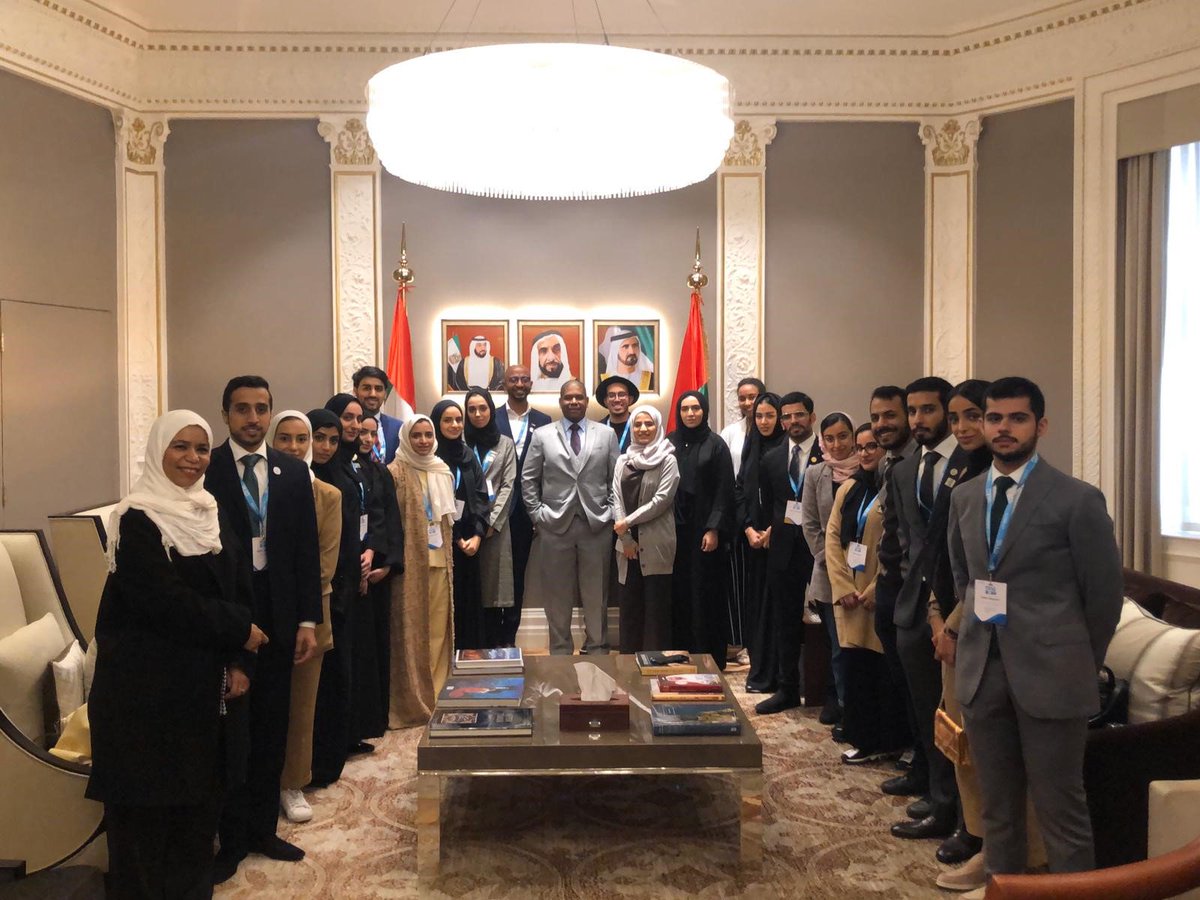 Zayed_U's tweet photo. ZU's Student Council members part of the UAE delegates attending “One Young World Summit” London between 22 – 25 Oct, to participate in several workshops &amp; roundtable discussion as well as attending to high profile global key speakers and leaders
#zayeduniversity 
#OYW 
#OYW2019 https://t.co/nohm927oqj
