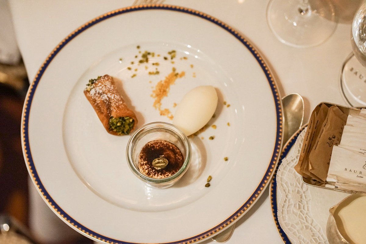 themiceblog's tweet photo. About last night @bauraulac for @ENIT_italia MICE event. Italian inspired menu, all beautifully designed to feed the five senses and visualise corporate events in Italy #italialetsmeethere
#businessmadebeautiful #eventprofs @LMG_Management [ad] https://t.co/Isw4E4mUS8