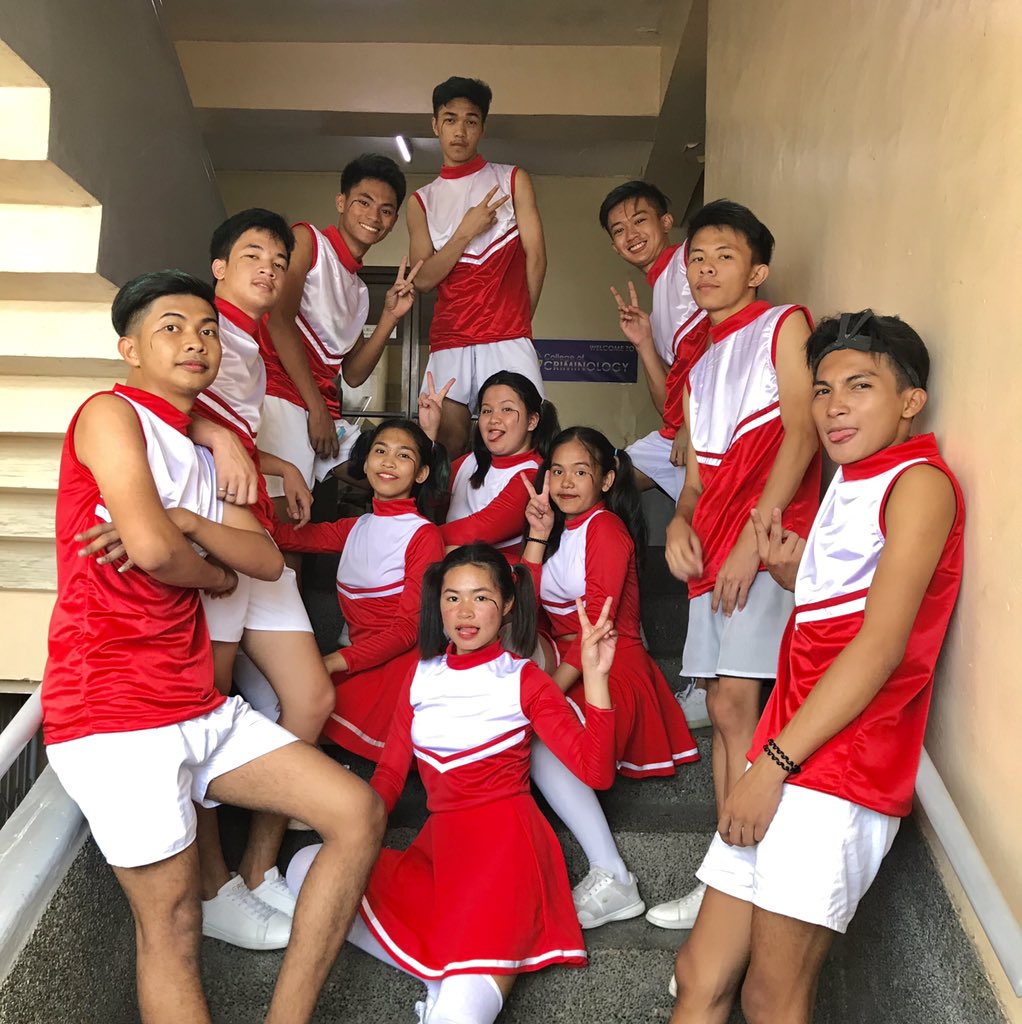 damnrensel's tweet photo. #kerab🍻 #lastdance💃🏻 #cheerdance🕺🏻 #theodore204 https://t.co/GX6Xif59cD