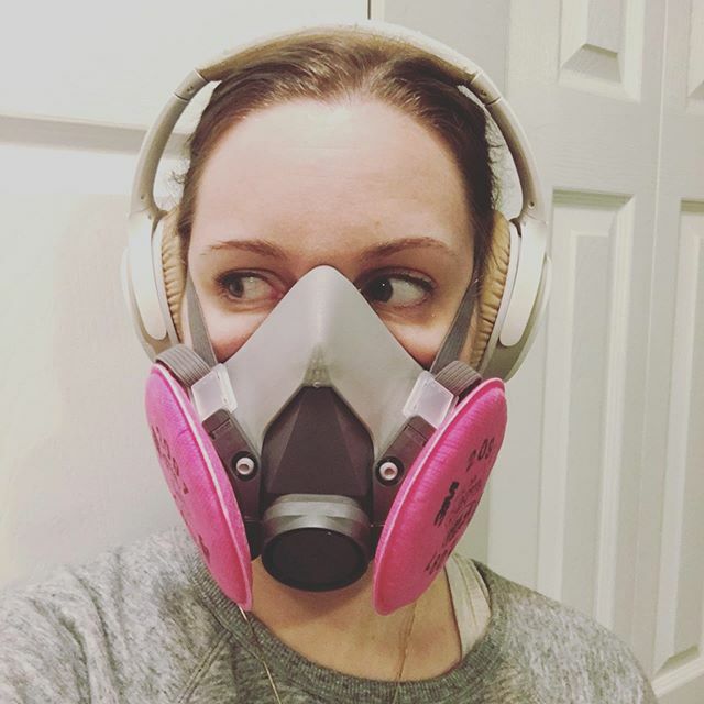 nimastoneware's tweet image. Just waiting for the mother ship to pick me up. Sending sand signals. 👽 #ceramicprocess #safetyfirst ift.tt/33VrQ64