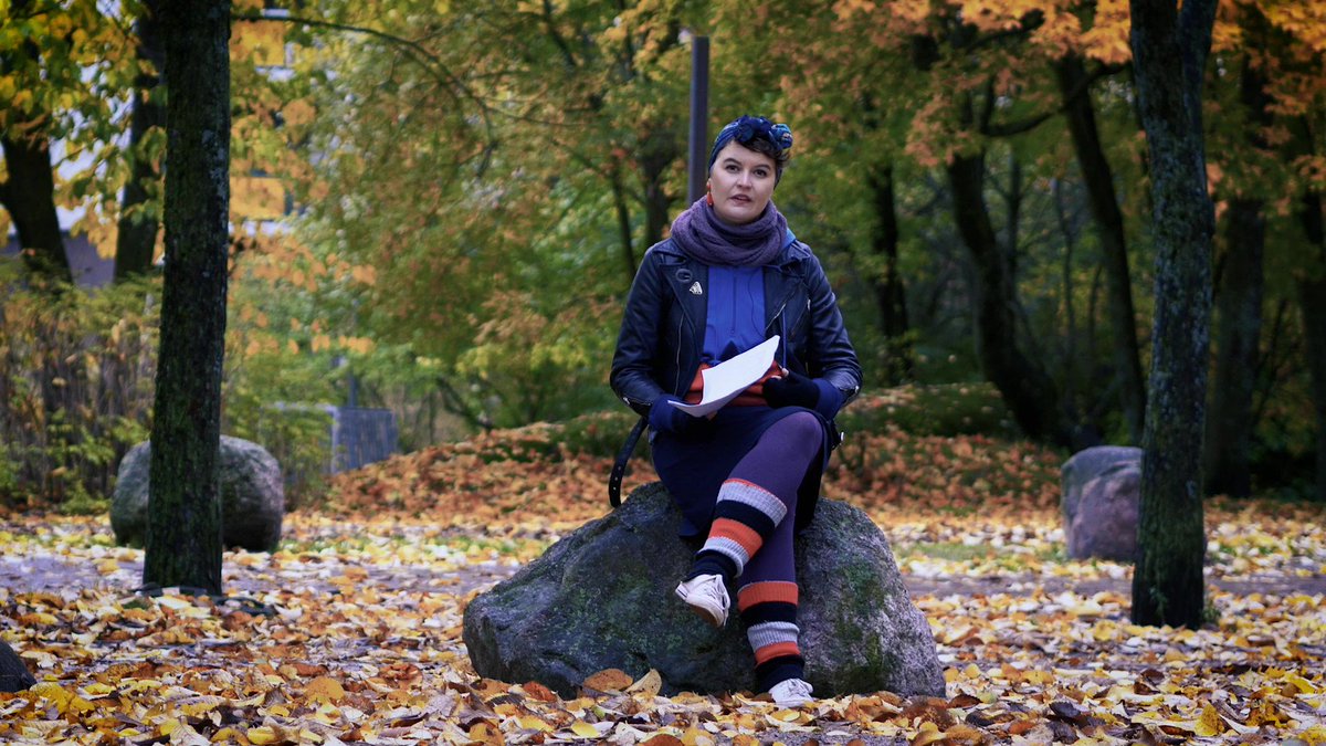 EHYTry's tweet photo. Tervetuloa Runopysäkille Oodiin tänään klo 13! Tapahtumassa Helsinki Poetry Connectionin runoilijat esittävät kaupunkilaisten kokemuksiin pohjautuvia runojaan kohtaamisista kirjastoissa. Tervetuloa! #kaikkienkaupunki @oodihelsinki @EPTverkosto 

Kuvassa @JonnaNummela https://t.co/1zmcE8uz5W