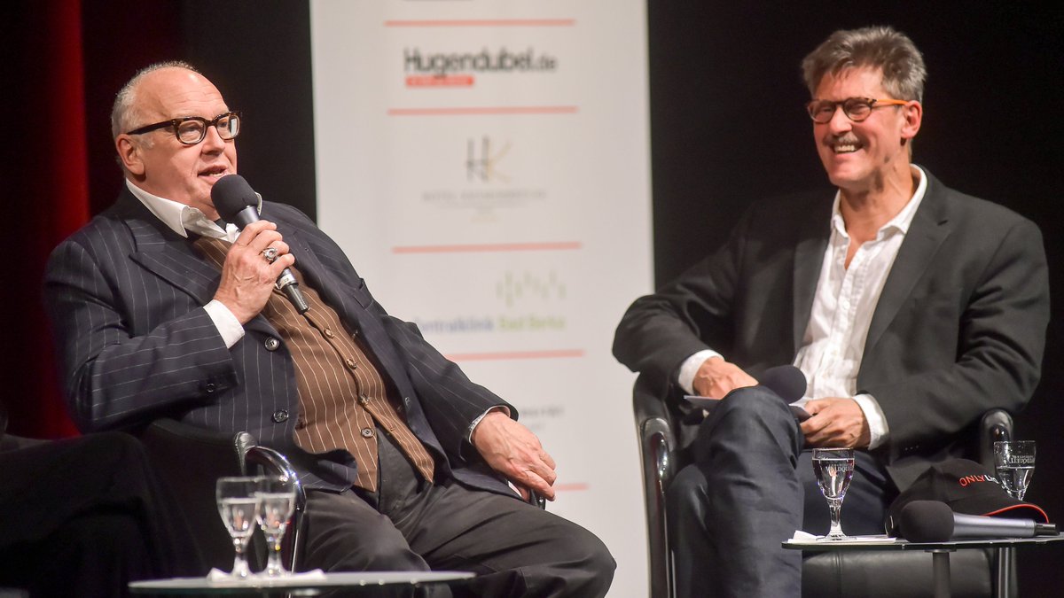 Sa, 26.10.2019, 15 Uhr, Congress Centrum Suhl: Lesung aus "Ich Hoeneß Kohl" und Live-Talk mit dem Schauspieler Thomas Thieme über seine Theater- und Filmkarriere im Rahmen des Provinzschrei-Festivals