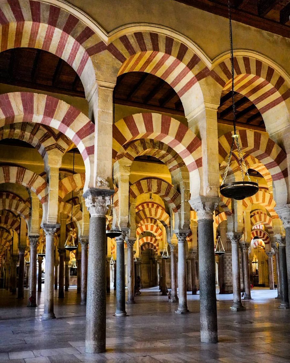 EspanaEnLatam's tweet photo. Amazing Spain!
We were overwhelmed by the #beauty  around us!😍 
📸: @pedro.sfg (Instagram) 
#PicOfTheDay #Cordoba #TravelPhoto #MustSeeCordoba #AutumnInSpain #SpainCulturalHeritage #SpainExperience #VisitSpain
@CordobaESP @CabildoCordoba @GrupoCPHE @QueridasFashion  @Havenlust https://t.co/RYcNWoR1y2