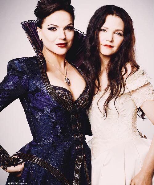 Snow and Regina relationship 🌹 they have hated each other for so long and then they ended up like family 💕