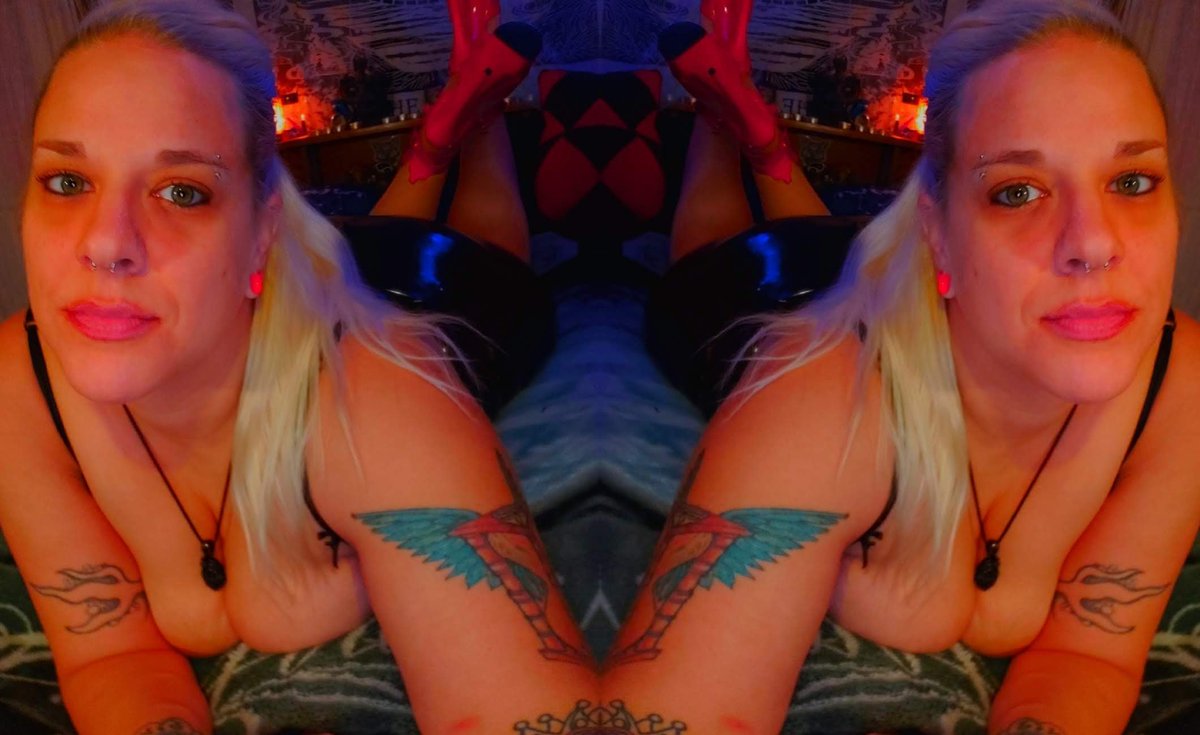 QueenBlackh3art's tweet photo. #WednesdayThoughts rest on #Dommespace
Just as a sub can fall into and gain from subspace, so too may a Domme rise into Her own sacred mental realm.
With the right energy flow and play She enjoys, hights can be achieved that rival the concept of heaven. https://t.co/wSEeG6wLUX