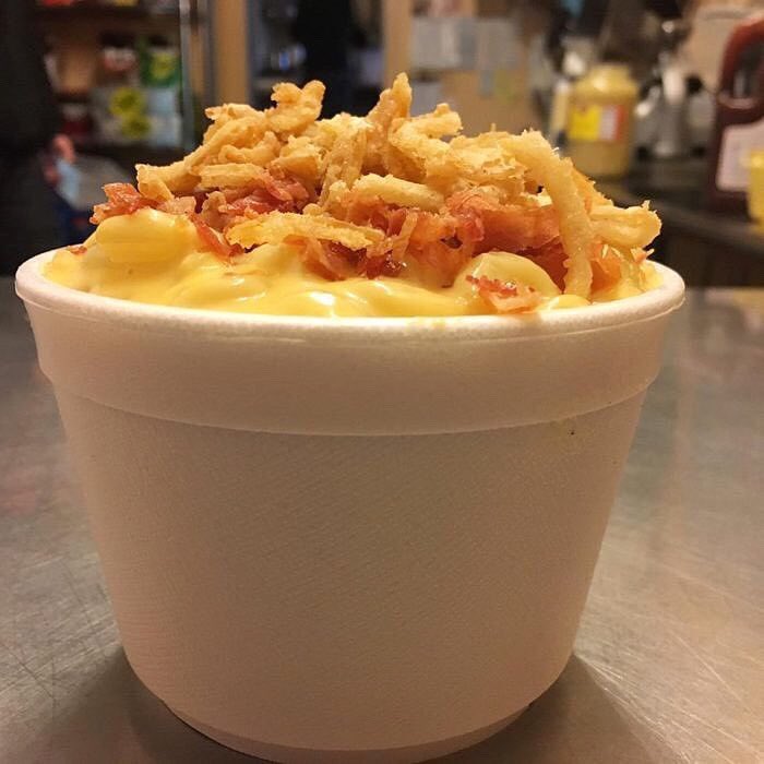 steveshotdogs's tweet photo. We have a whole menu of creamy Mac & Cheese bowls. This one is the Silverback Bowl. We’re open at 11am everyday. Located at 3457 Magnolia Ave. 63118. #tge #ticktocktavern #towergroveeast #steveshotdogs #steveshotdogstowergrove #stlouishotdogs #stleats #stlouiseats #hotdogs https://t.co/KTNRL5vNGe