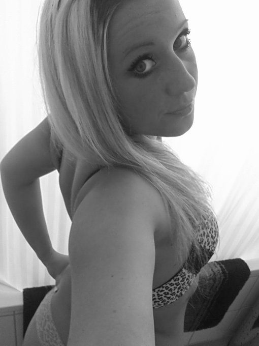 Hey Guys, i wish you a gerat day :)   https://t.co/mOTREPaRXP  visit my page darling :)   #camgirl #online<a href="/tag/online"class="tags"><span>#online</span></a><a href="/tag/callme"class="tags"><span>#callme</span></a><a href="/tag/camgirl"class="tags"><span>#camgirl</span></a><a href="/tag/dirtytalk"class="tags"><span>#dirtytalk</span></a><a href="/tag/livecam"class="tags"><span>#livecam</span></a><a href="/tag/versaut"class="tags"><span>#versaut</span></a>