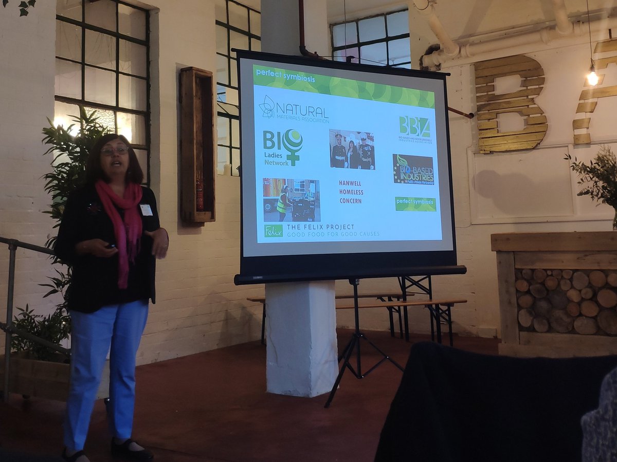 Great talk from <a href="/BioeconIris/">Iris</a> about how   the UK and EU have developed policy around tackling #plasticwaste and the surrounding research