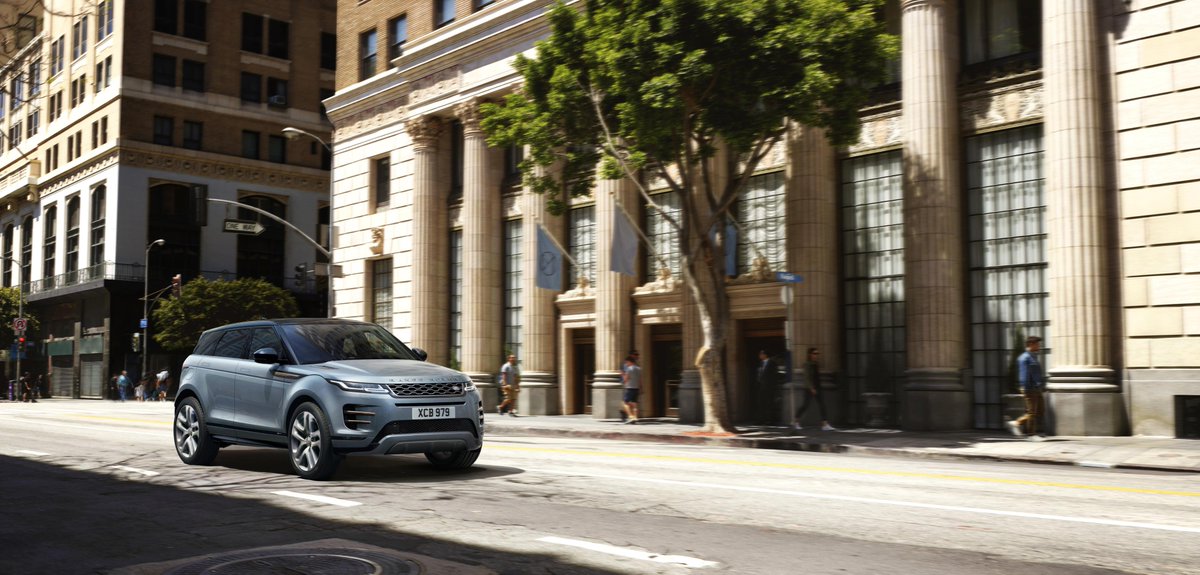 AVC_Leasing's tweet photo. Special feature 🖊️

Latest incarnation of trailblazing #LandRover #RangeRover #Evoque 🚘

Who doesn't love it? 🤔
Why we give it a huge thumbs up 👍

https://t.co/Fds8rGi6dp

Evoque 2.0 D150 #SUV 2WD from £247.43 +VAT pcm 😲

Quote now 📲 
https://t.co/0sGLDKVUtc

#TwitterCarClub https://t.co/fxeNabAqPM