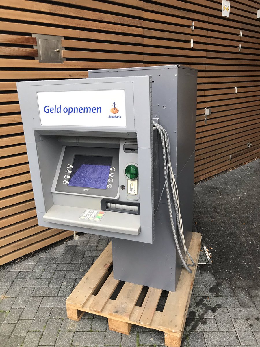 ahajansen's tweet photo. Vandaag het kids en geld event bij @RaboVR. Kinderen leren omgaan met geld. https://t.co/TQY8Ez9phN