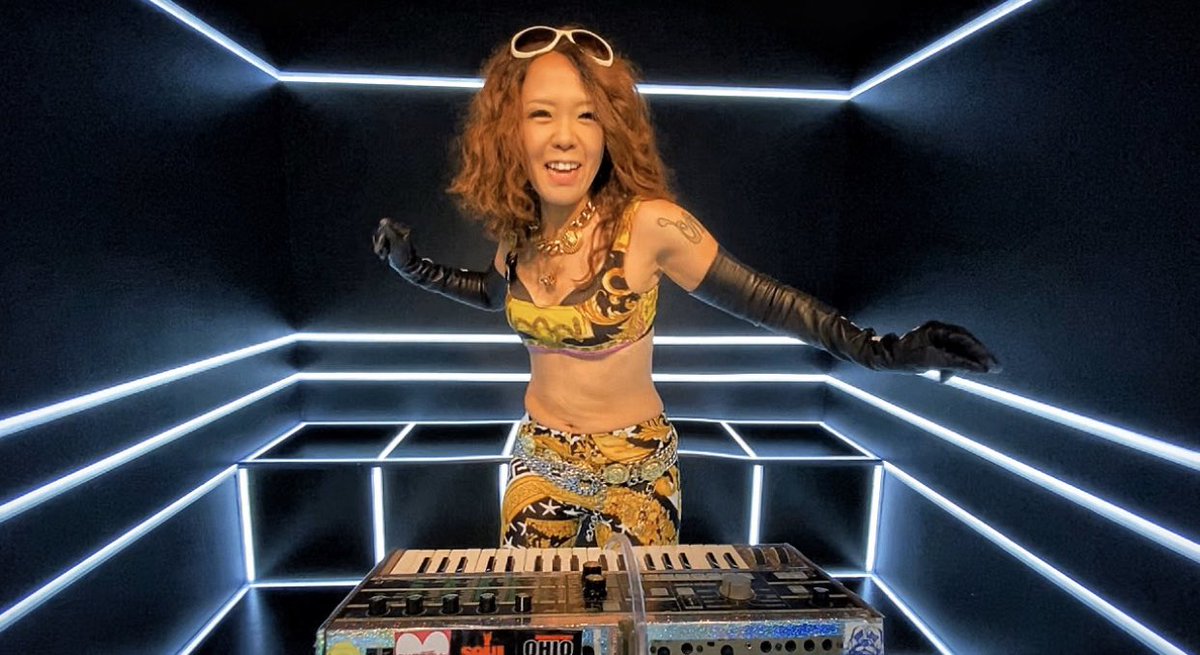sergiomiamimuto's tweet photo. WODDYFUNKブログnew MV 撮影
「楽曲、ファッション、ダンスがリンクした時にジャンルになる」
WODDYブログで紹介
「マイケルジャクソン60周年記念」韓流と米国合体MVまだの方々は是非
WODDYは3変化〜ジャンルは #hipchic
https://t.co/y3XefrIA3D
#dance
#funk
#ファンク
#hiphop
#ヒップホップ https://t.co/xLfIXNfj1D