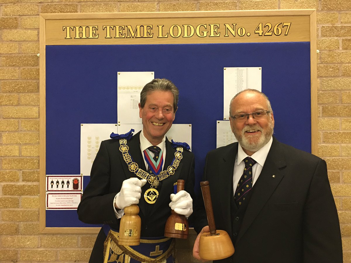 MasonicFestival's tweet photo. Pictured is our PGM @PembertonRoger who is very grateful to Martin for making nearly 100 celebratory mauls for our festival. Thanks Martin @ShropshireMason https://t.co/4ycWHzwlZW