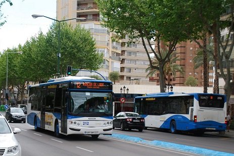 visitbenidorm's tweet photo. Llorente bus renueva su apoyo al turismo en la ciudad a través de la Fundación Visit Benidorm

más info 👉 https://t.co/JmPGvi3y5D

#Benidorm #VisitBenidorm #LlorenteBus https://t.co/KMoQDRvARN