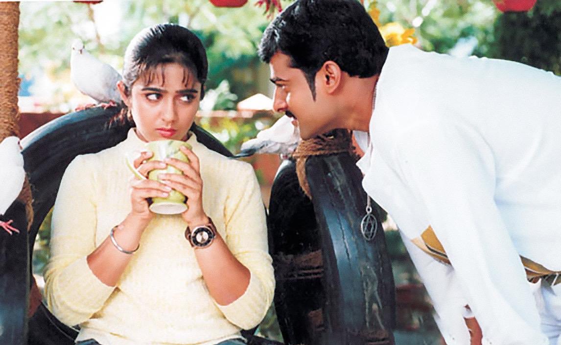 Charmmeofficial's tweet photo. Universal darling 🥰
Coolest friend ever one can have 🤟🏻😘🥰😍💕
#happybirthdayprabhas 🥳 lots of love always 💋 https://t.co/bJhifgRyxH