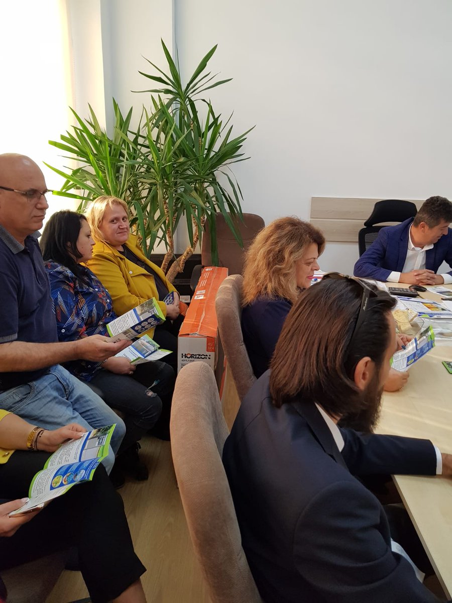 PrimariaDrobeta tweet media